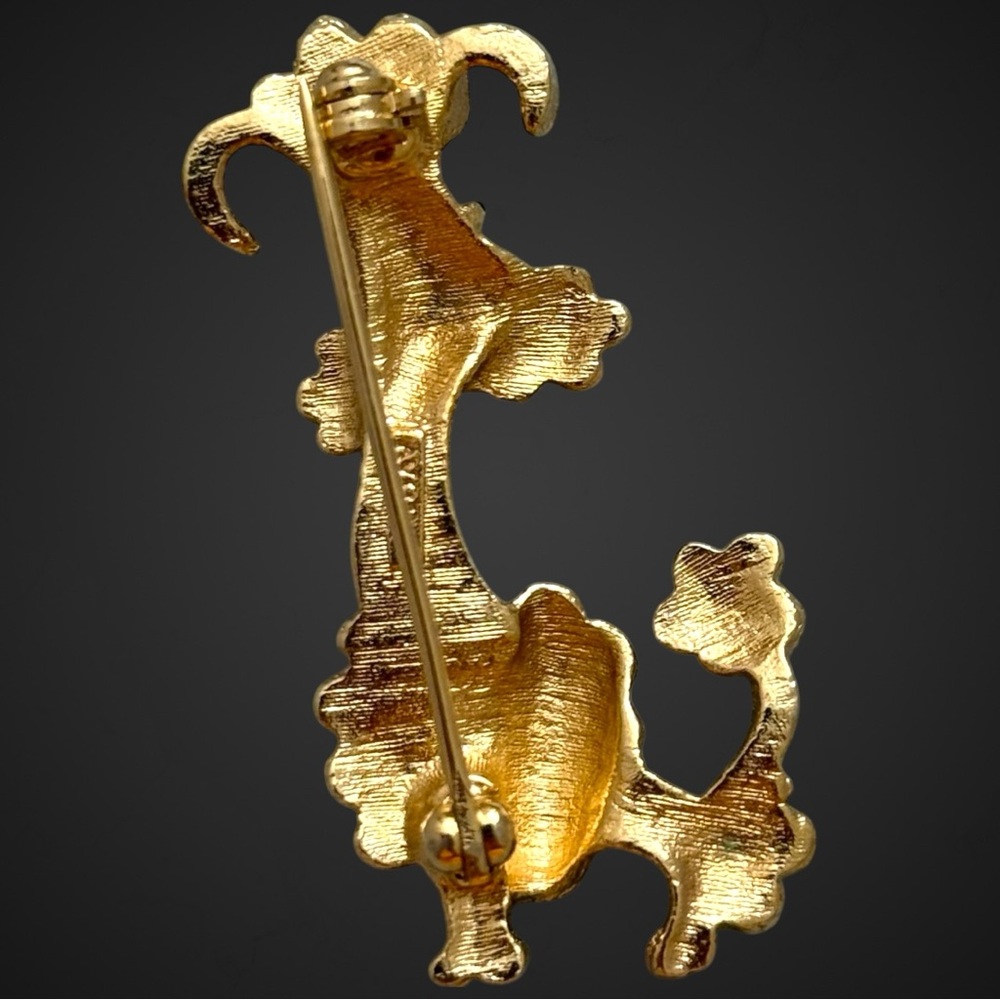 Signed Avon Vintage Gold-Tone Poodle Dog Brooch Figural 1970s Pin - Picture 5 of 7